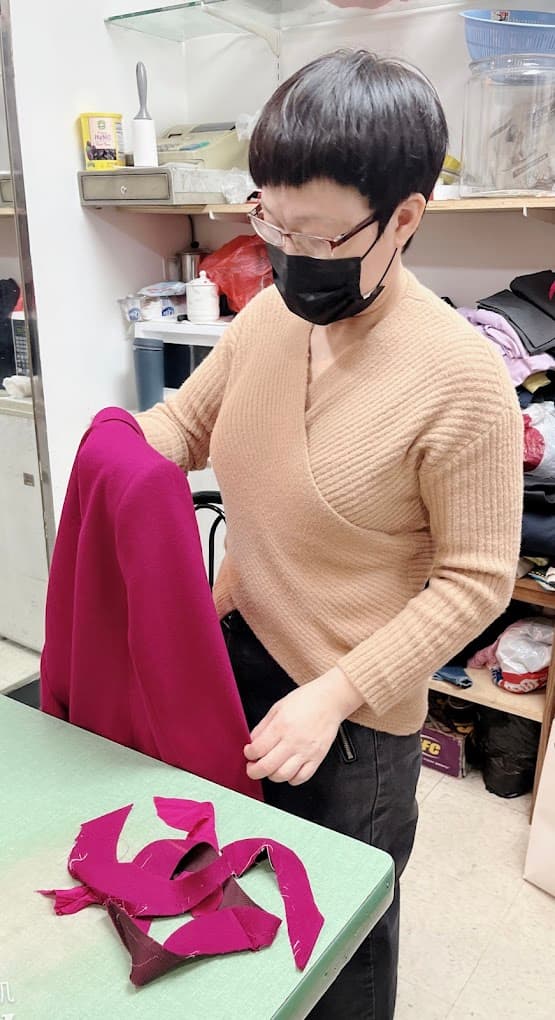 Ms. Chen's tailoring shop